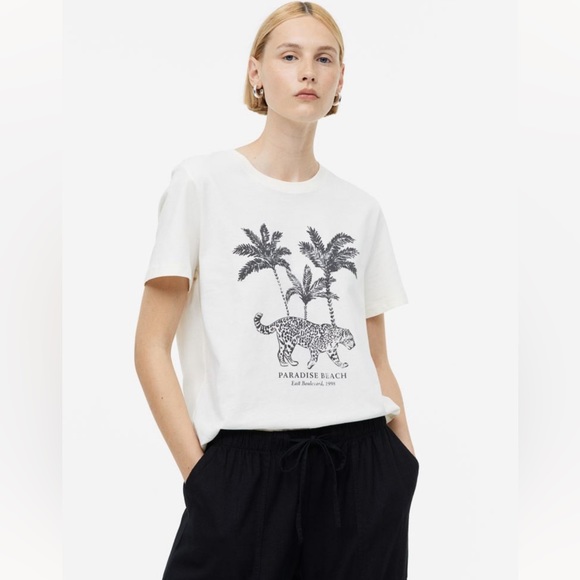 H&M cream/paradise beach cotton T-shirt | NWOT - Picture 3 of 11